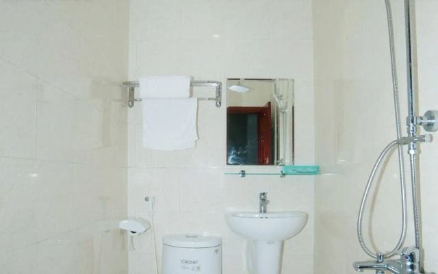 Phuong Tung Hotel