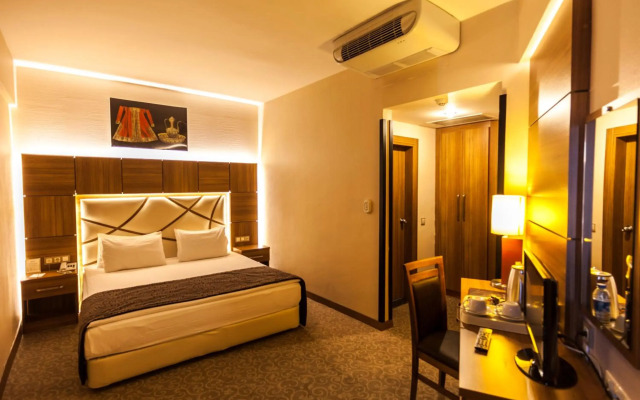 Rumi Hotel