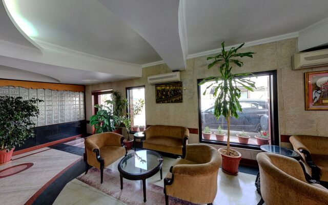 Hotel Shilton by Royal Collection