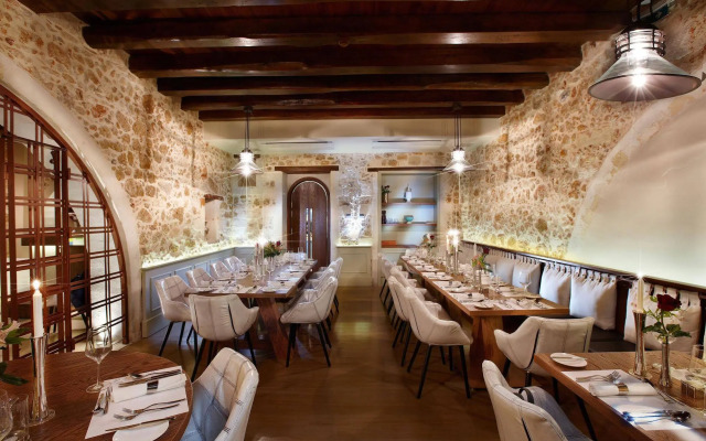 Serenissima Boutique Hotel