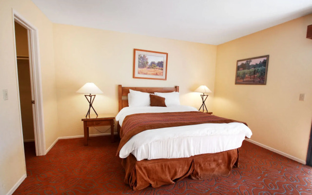 Riviera Oaks Resort
