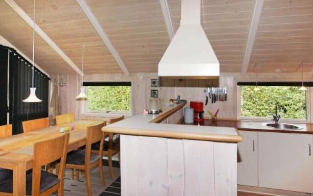Three-Bedroom Holiday home in Tarm 5