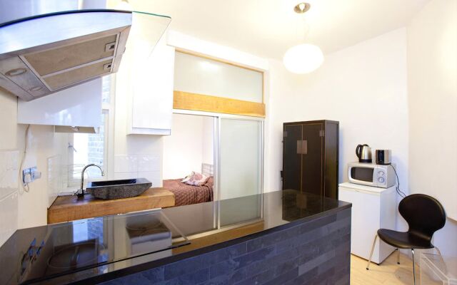 Trafalgar Square Apartments