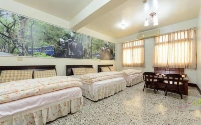 Plum Inn 2