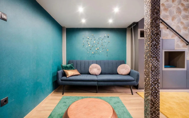 Luxury Pilvax Studio