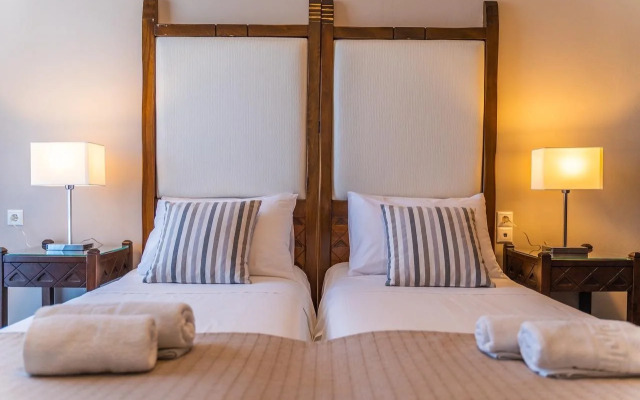 Kalamaki Mare Suites