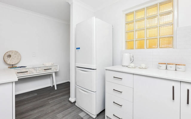 Hillarys Harbour Resort