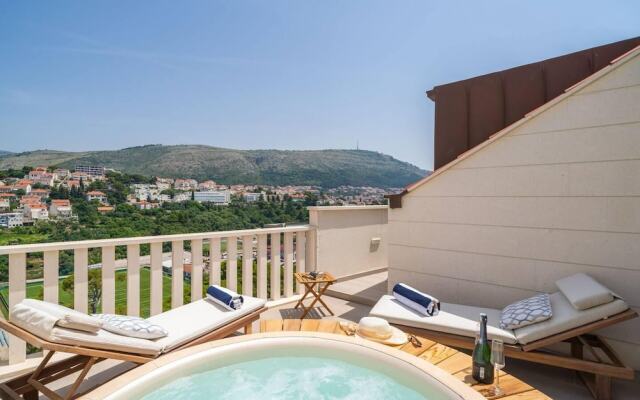 Apartment Marlo in Dubrovnik With sea View