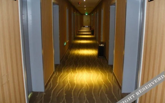 Lizun Select Hotel (Hebi Liyang Road Branch)
