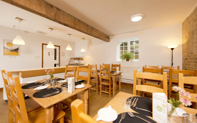 YHA Medway - Hostel