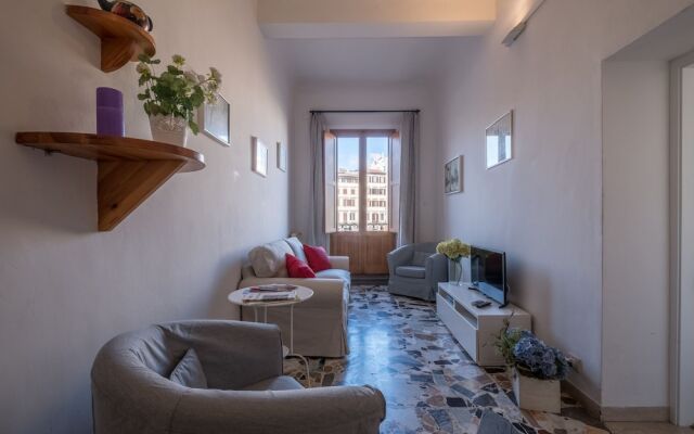 Santa Maria Novella Beautiful View for 6 - Three Bedroom Apartment, Sleeps 6