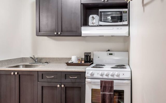 Motel 6 Fort Nelson, BC