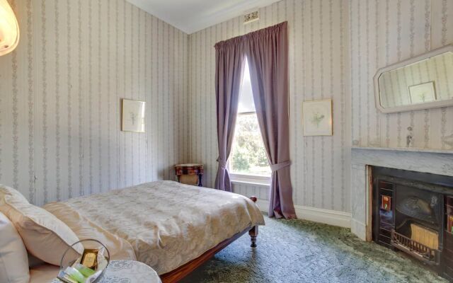 Highton Manor