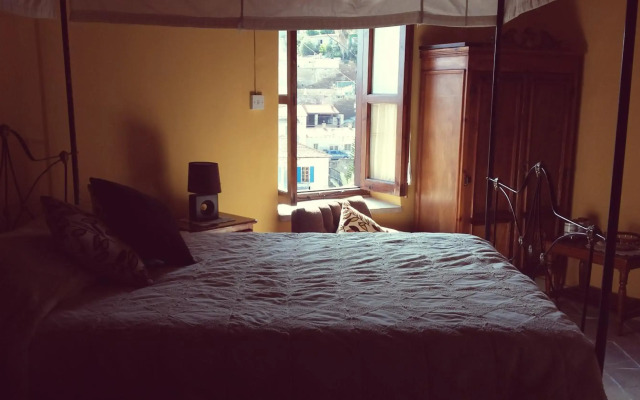 Vasilopoulos House