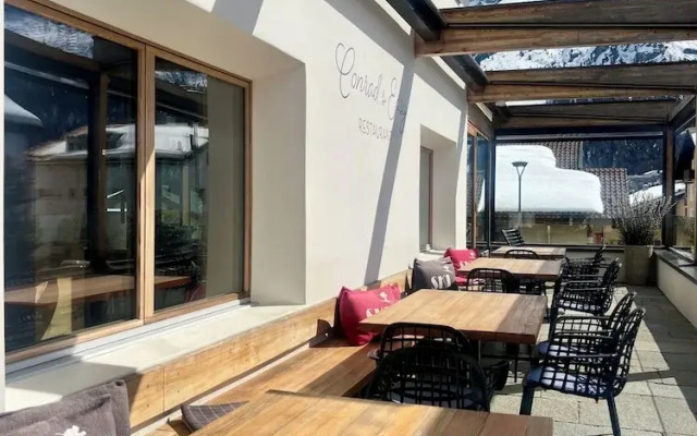 Conrad's Mountain Lodge