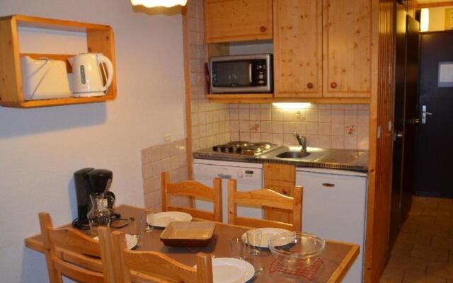 Appartement Les Menuires, 1 pièce, 4 personnes - FR-1-452-55