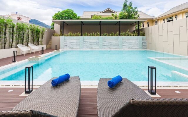 Patong Bay Residence