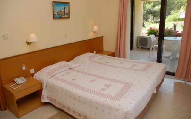 Niki Hotel Apartments