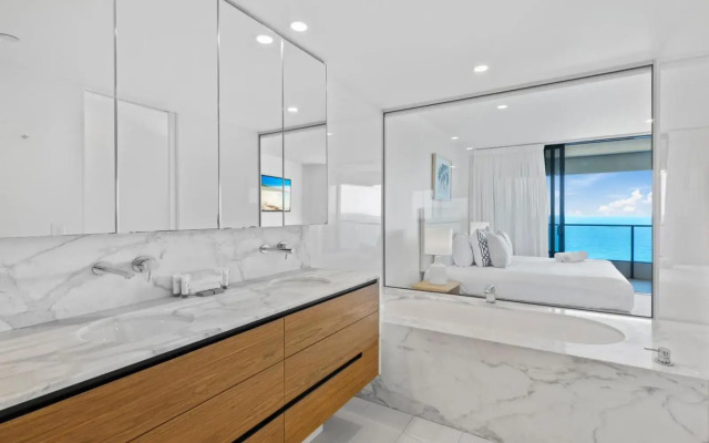 The Oracle Resort Broadbeach - GCLR