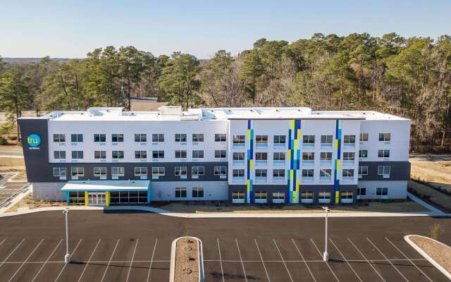 Tru by Hilton Fayetteville I-95, NC