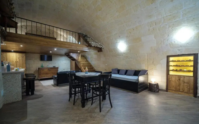 ROBERTO's Guest House