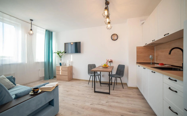 BeGuest на Академика Ландау 36