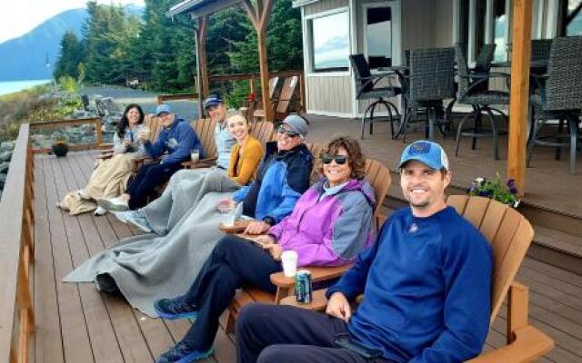 Resurrection Lodge on the Bay