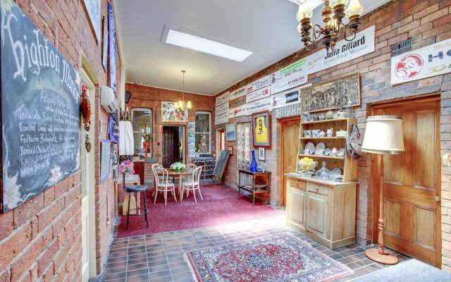 Highton Manor
