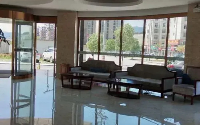 Yuexi Jincuilan Business Hotel