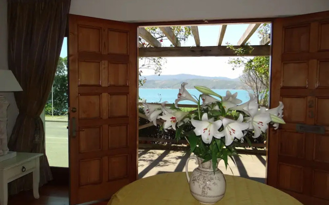 Edgewater Lodge