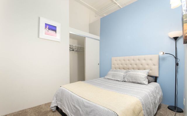 Downtown Denver 2BR Apartment | Open Plan