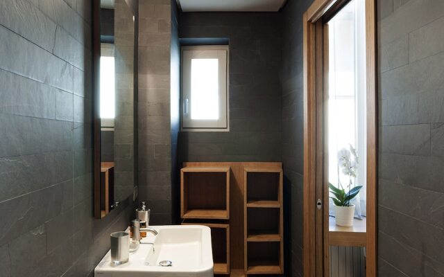 Pilastri Five Senses