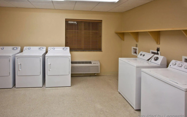 Candlewood Suites Ft Myers I-75 by IHG