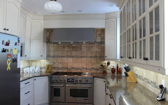 Honeycomb Bed & Breakfast