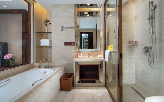 Fuqinglong Huatian Holiday Hotel