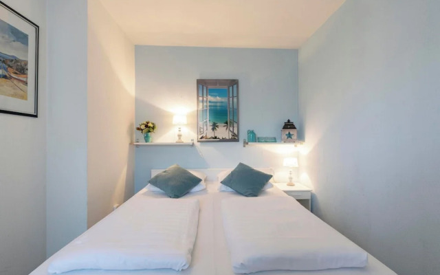 Lovely Apartment With Patio