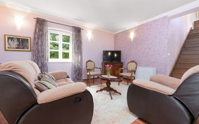 Comfortable Villa Next To a Forest with Private Pool, Porec And Beach at 10 Km - Villas_and_Bungalows in Porec - Photo 5