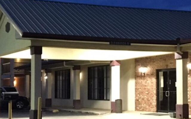 Budget Inn And Suites