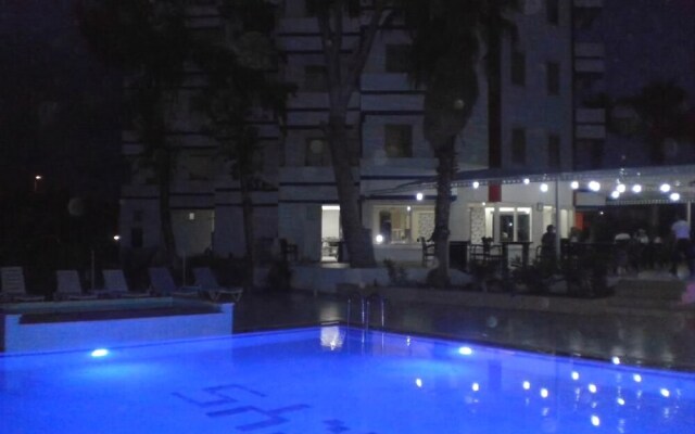 Skys Hotel