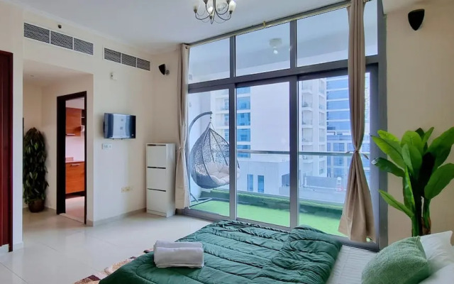 Nice Studio Balcony N Pool View Marina