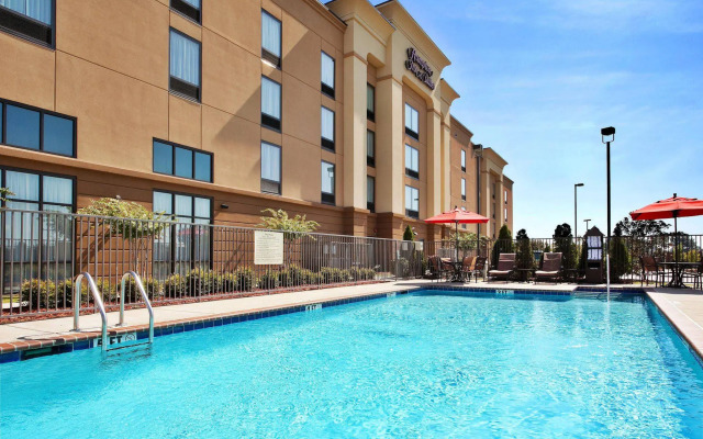 Hampton Inn & Suites Millington