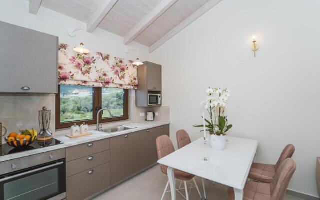Vincenzo Suites