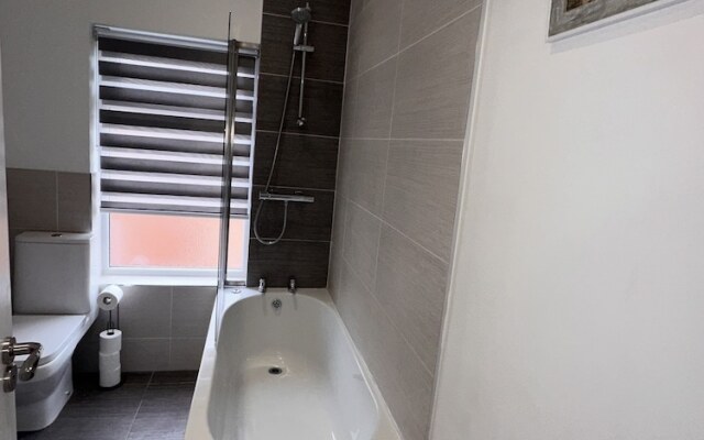 50 wood street burton