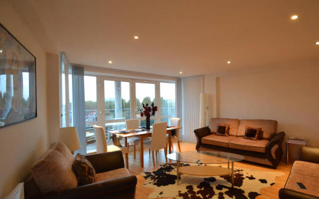 Chiswick 560 Serviced Apartment