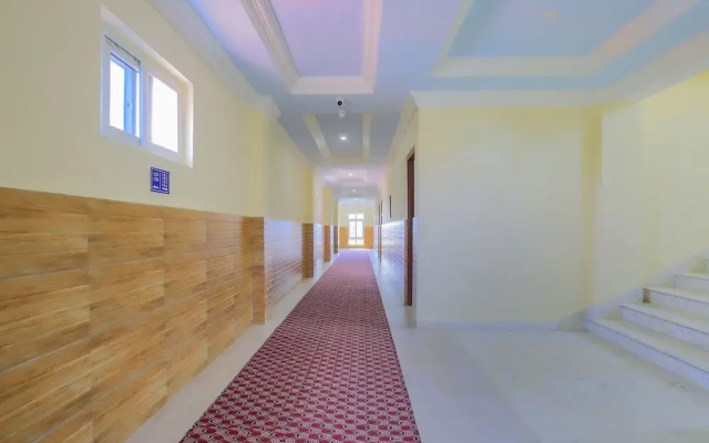 OYO 417 Hotel Lacoul Inn
