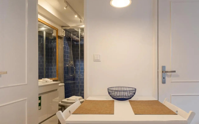 Contemporary Apartment in Chiado 3