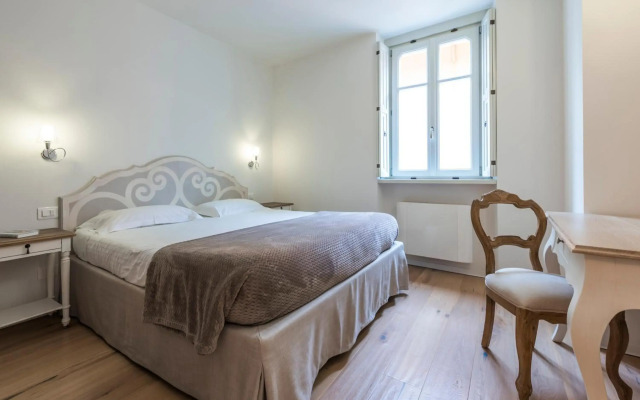 Villa Italia Luxury Suites and Apartments
