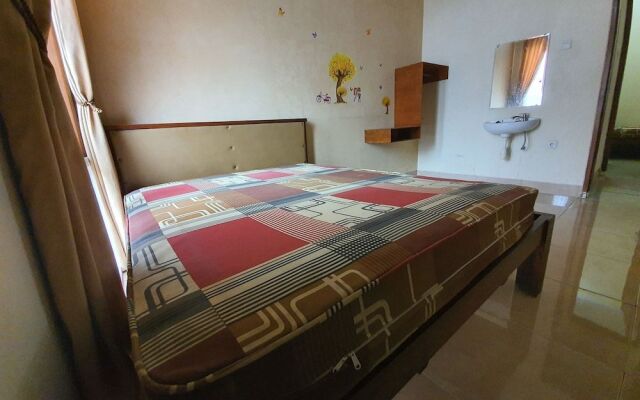 OYO 2000 Dago Asri Guesthouse
