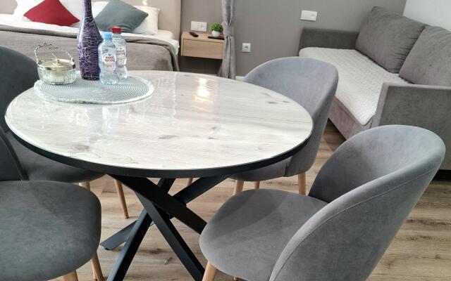 New Life на улице Полоненко 10