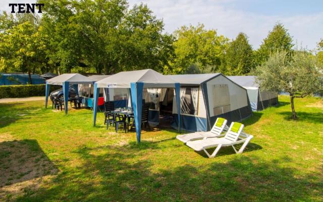 Easyatent Bungalow Tent Vestar